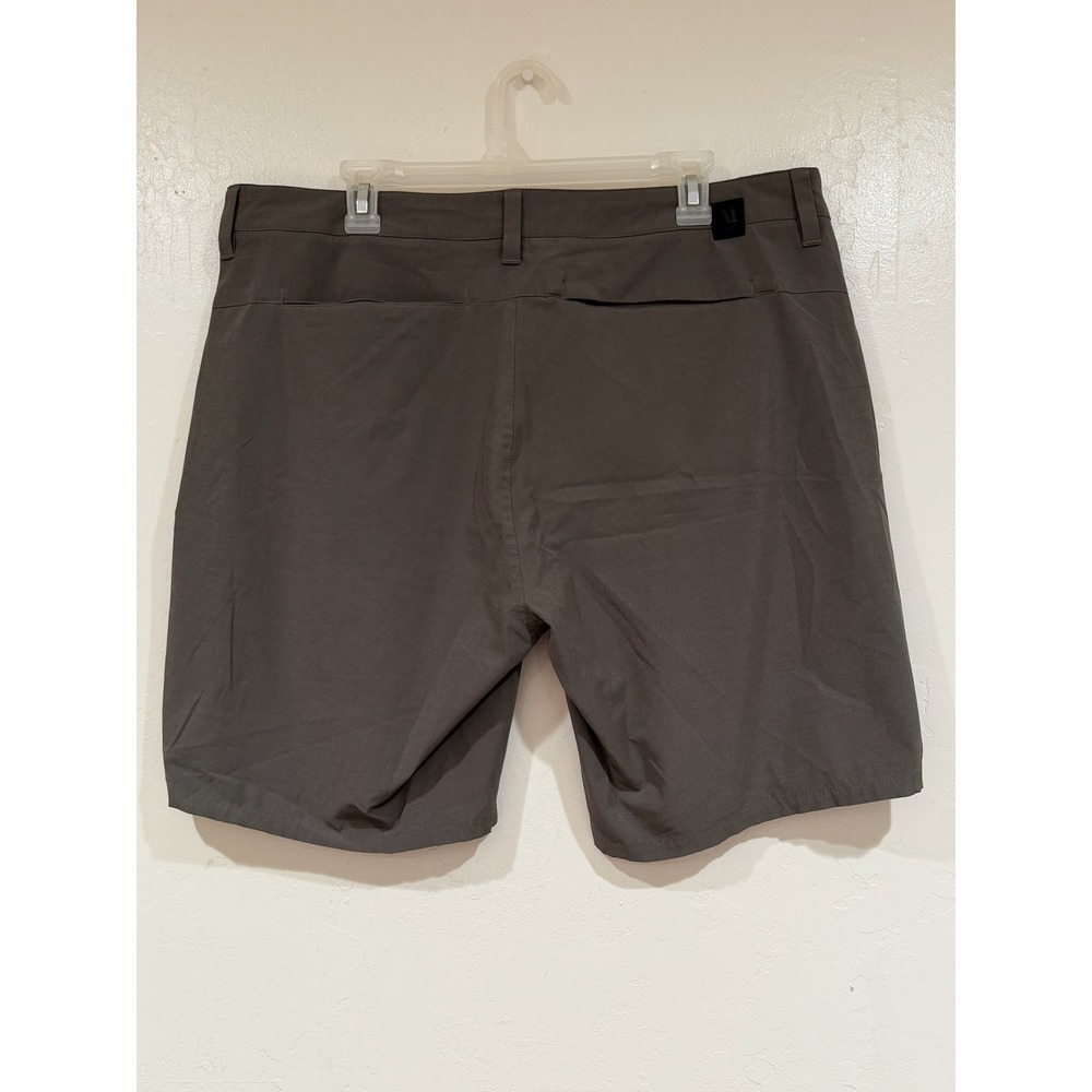 Vuori Aim Charcoal Grey Mens Performance Stretch Chino Shorts Size 36 - Picture 3 of 8